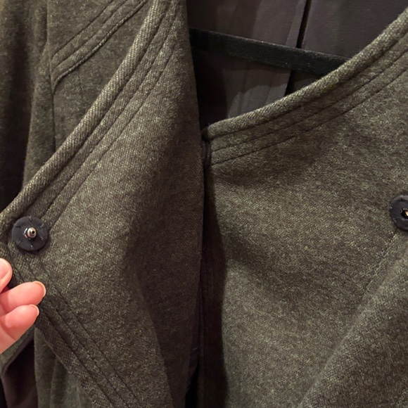 Coldwater Creek Women's Dark Green Asymmetrical Jacket - Picture 8 of 13